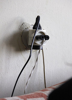 Elektros laidai pridarė nuostolių Elektros laidai pridarė nuostolių