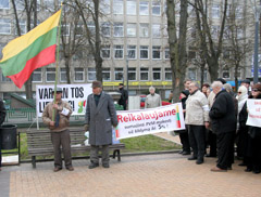Protestuota prieš mokesčius ir kainas Protestuota prieš mokesčius ir kainas
