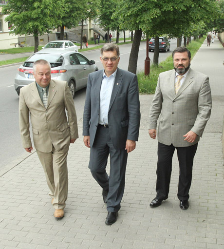 Socialdemokratų lyderis lankėsi Šiaulių įmonėse Socialdemokratų lyderis lankėsi Šiaulių įmonėse