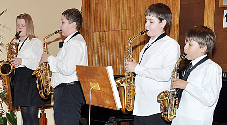Draugaujame per muziką Draugaujame per muziką