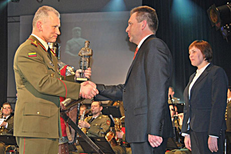 Radviliškiečiams įteiktas „Lietuvos karžygys“ Radviliškiečiams įteiktas „Lietuvos karžygys“