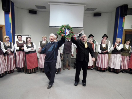 Žemaičiai išlaikė tradiciją susiburti Žemaičiai išlaikė tradiciją susiburti