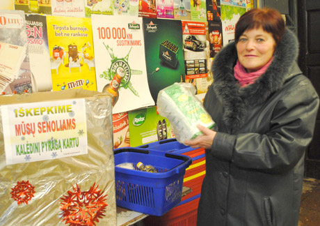 Dalysis gerumu ir Kalėdų pyragais Dalysis gerumu ir Kalėdų pyragais