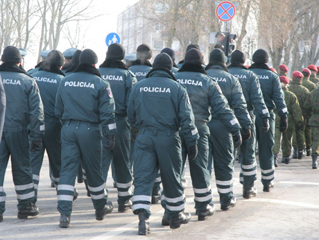 Policijos gretos retėja: minus 159 Policijos gretos retėja: minus 159