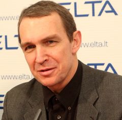 Filosofas A. Juozaitis apie litą, latą bei eurą Filosofas A. Juozaitis apie litą, latą bei eurą