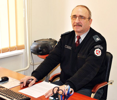 Seniūnė padėkojo pareigūnams Seniūnė padėkojo pareigūnams