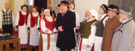 Žodžiai ir dainos skambėjo gimtąja tarme Žodžiai ir dainos skambėjo gimtąja tarme