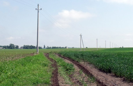 Į vienkiemius ateina europinė elektra Į vienkiemius ateina europinė elektra