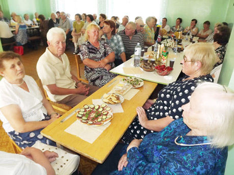 Neįgalieji drauge pasidžiaugė vasara Neįgalieji drauge pasidžiaugė vasara