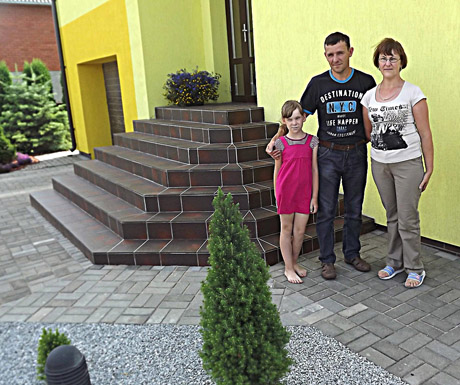 Grožis kuriamas šviesiomis spalvomis Grožis kuriamas šviesiomis spalvomis