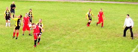 Kaimų futbolo vasaros lyga pasiekė finišą Kaimų futbolo vasaros lyga pasiekė finišą