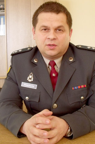 Policijos galvos skausmas – girti švenčių dalyviai Policijos galvos skausmas – girti švenčių dalyviai
