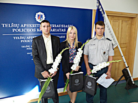 Policijos gretas papildė jauni darbuotojai Policijos gretas papildė jauni darbuotojai