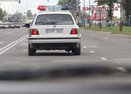 Milžiniškas greitis ir neblaivūs vairuotojai Milžiniškas greitis ir neblaivūs vairuotojai