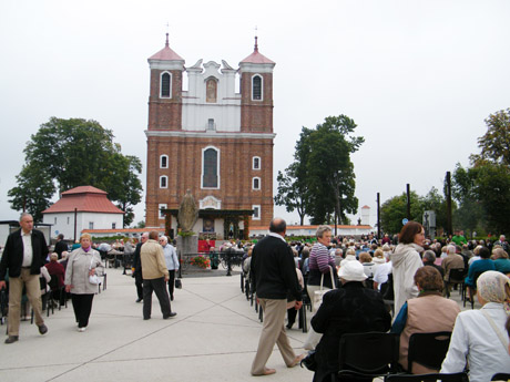 Šiluva – su maldomis ir alumi Šiluva – su maldomis ir alumi