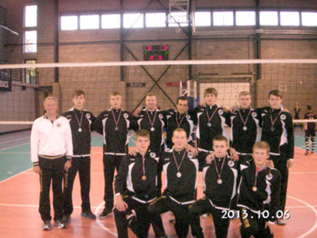Šiaulių vyrų tinklinio komanda žaidė su latviais Šiaulių vyrų tinklinio komanda žaidė su latviais