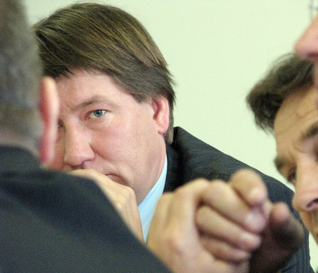 Pašalpų sanitarai kovoja dėl savo milijonų Pašalpų sanitarai kovoja dėl savo milijonų