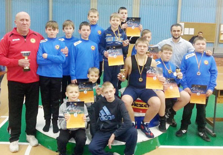 Jaunieji Kelmės imtynininkai – šalies čempionai Jaunieji Kelmės imtynininkai – šalies čempionai