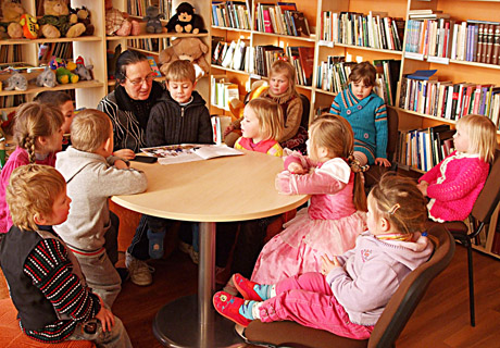 Klausėsi pasakos Klausėsi pasakos