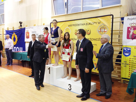 Sumo imtynininkė – trečia Europoje Sumo imtynininkė – trečia Europoje