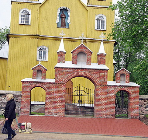„Bočiai“ prašo laiptelių „Bočiai“ prašo laiptelių
