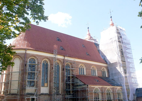 Tytuvėnų bažnyčia kyla iš pelenų Tytuvėnų bažnyčia kyla iš pelenų