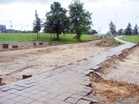 Rengiamas naujas pėsčiųjų takas Rengiamas naujas pėsčiųjų takas