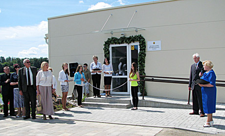Vietoje šiukšlyno – bendruomenės namai Vietoje šiukšlyno – bendruomenės namai