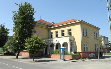 Šiauliuose mažės apleistų pastatų Šiauliuose mažės apleistų pastatų
