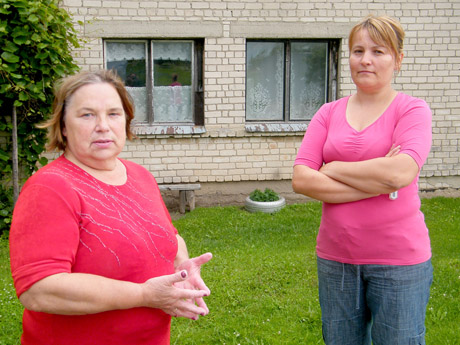 Šedbaruose grožį puoselėja ir daugiabučių gyventojai Šedbaruose grožį puoselėja ir daugiabučių gyventojai