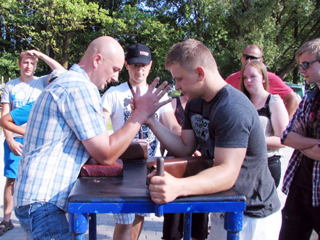 Paloniškiai kovojo sportinėse rungtyse Paloniškiai kovojo sportinėse rungtyse