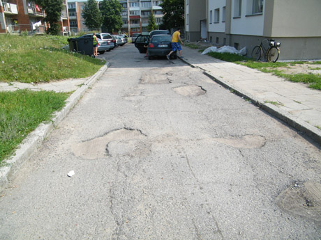 Gražėja daugiabučių kiemai Gražėja daugiabučių kiemai