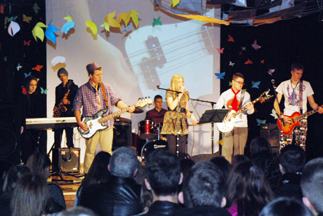 Gimnazijoje vėl kilo ,,Muzikos dirižablis“ Gimnazijoje vėl kilo ,,Muzikos dirižablis“
