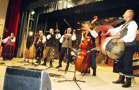 Žiūrovus sukvietė kapelų muzika Žiūrovus sukvietė kapelų muzika