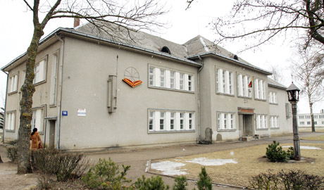 Prieš gimnazijos vadovą sukilo dalis kolektyvo Prieš gimnazijos vadovą sukilo dalis kolektyvo