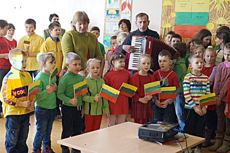 Bazilionai paminėjo nepriklausomybės jubiliejų Bazilionai paminėjo nepriklausomybės jubiliejų