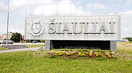 150 žmonių kas mėnesį susikrauna lagaminus 150 žmonių kas mėnesį susikrauna lagaminus