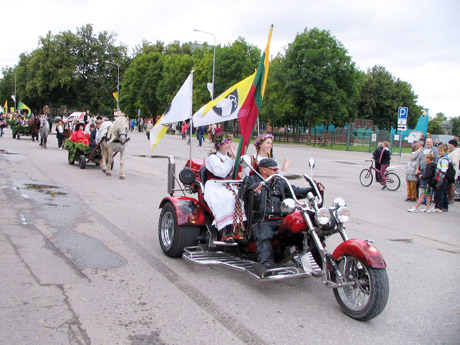 Radviliškyje šėlo gimtadienio šventė Radviliškyje šėlo gimtadienio šventė