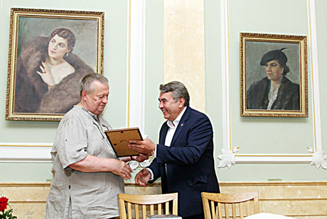 Atidaryta mecenato dovanotų paveikslų paroda Atidaryta mecenato dovanotų paveikslų paroda