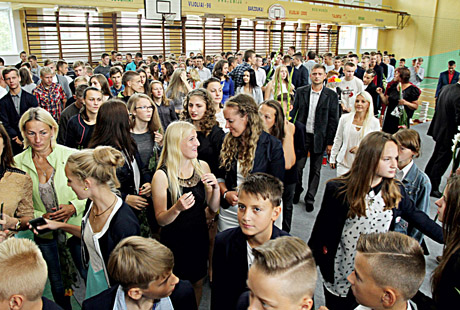 Rugsėjo pirmąją pasitiko dvi naujos gimnazijos Rugsėjo pirmąją pasitiko dvi naujos gimnazijos