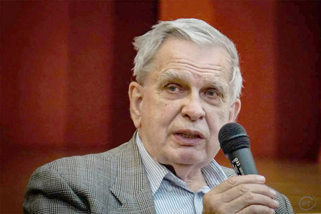 Tomas Venclova: „Esu lietuvis ir kritikuoju savo tautiečius, nes jie man svarbiausi“ Tomas Venclova: „Esu lietuvis ir kritikuoju savo tautiečius, nes jie man svarbiausi“