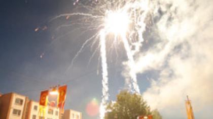 „Saulės žiedui“ išsiskleisti trukdo prastos “tradicijos“