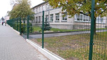 Auksinė vaikų darželio tvora