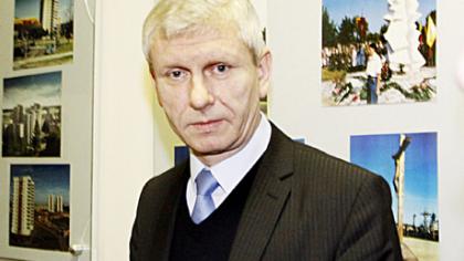 Dalins uždaromų mokyklų turtą ir darbuotojus