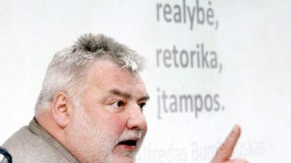 Lietuviai įstrigo tarp Vakarų ir Rytų