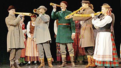 Studentų folkloro festivalis drebino Šiaulių apskritį