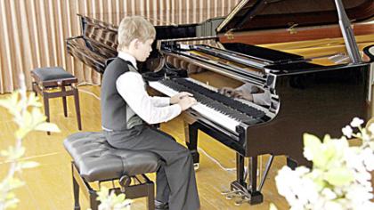 Šiauliuose koncertavo jaunieji pianistai