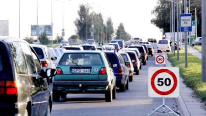 Sa­vai­tė pa­ženk­lin­ta mir­ti­mi ke­ly­je