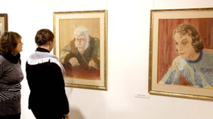 Garbės pilietis padovanojo paveikslų kolekciją
