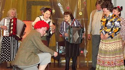 Atgaivintas teatras surengė šventę